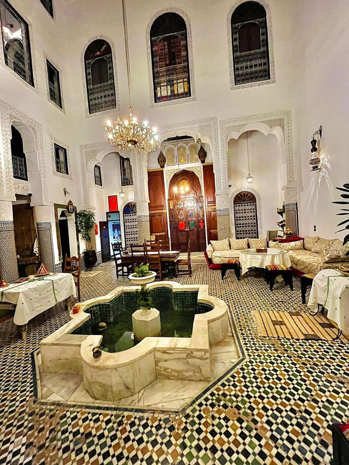 Riad Lalla Zoubida Fez Buitenkant foto