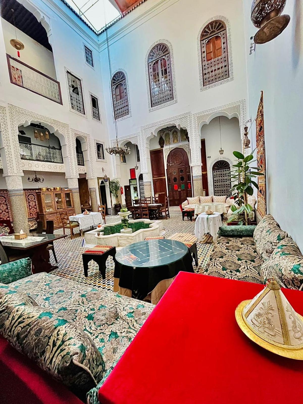 Riad Lalla Zoubida Fez Buitenkant foto