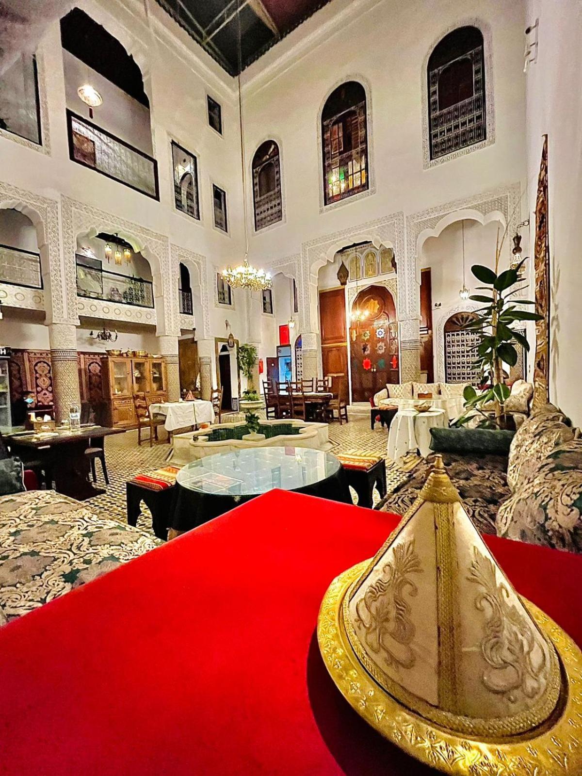 Riad Lalla Zoubida Fez Buitenkant foto