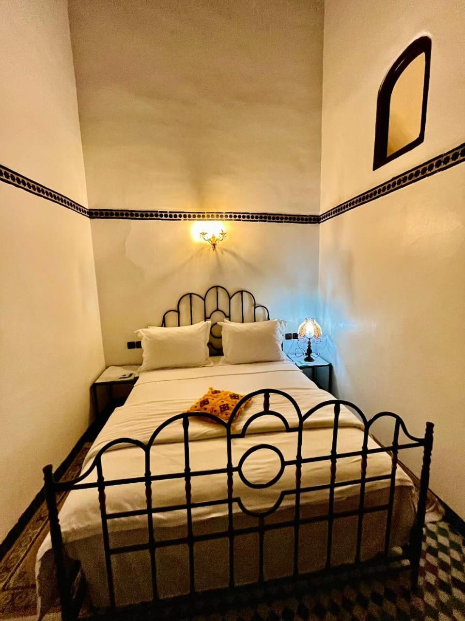 Riad Lalla Zoubida Fez Buitenkant foto
