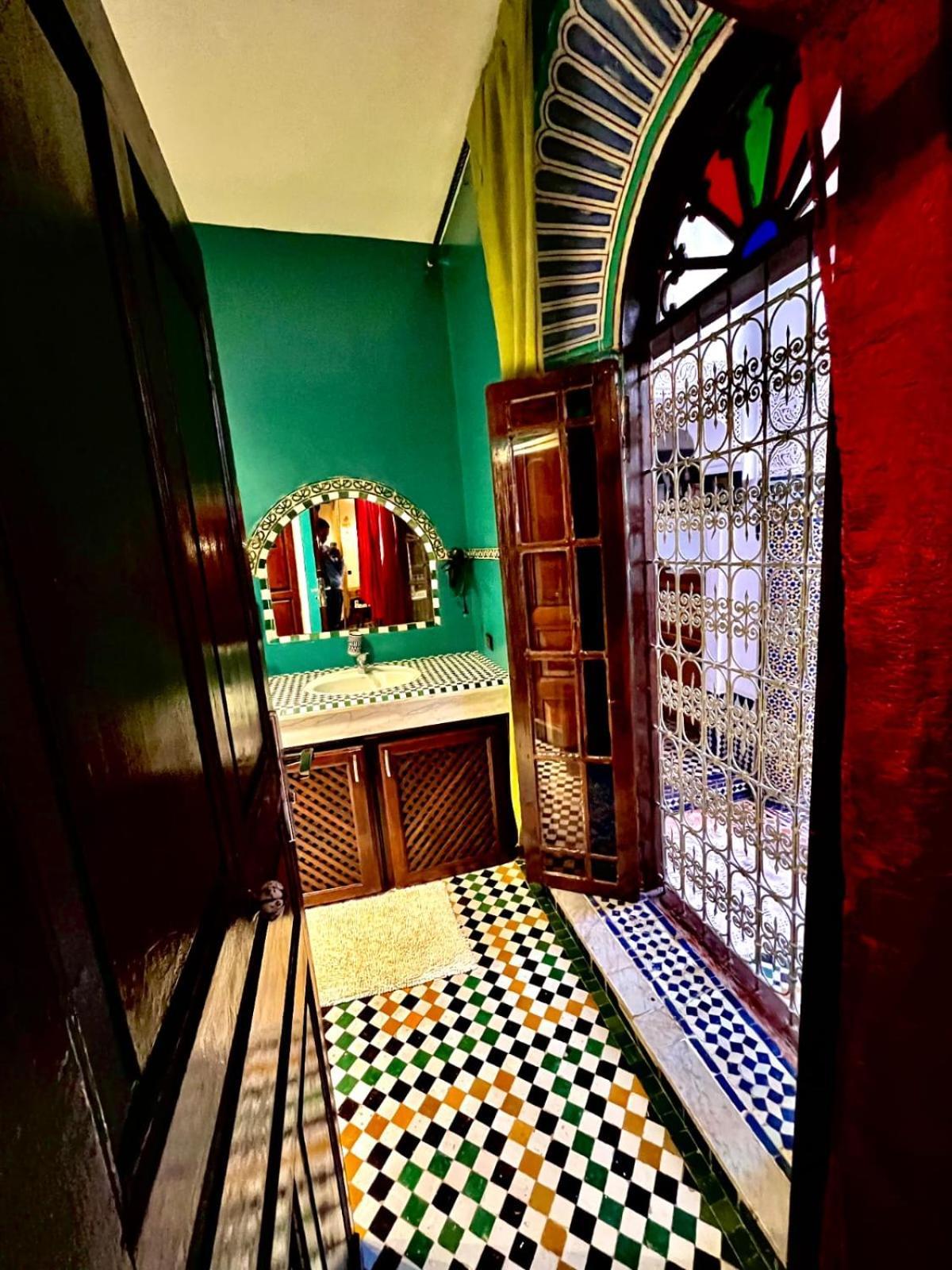 Riad Lalla Zoubida Fez Buitenkant foto