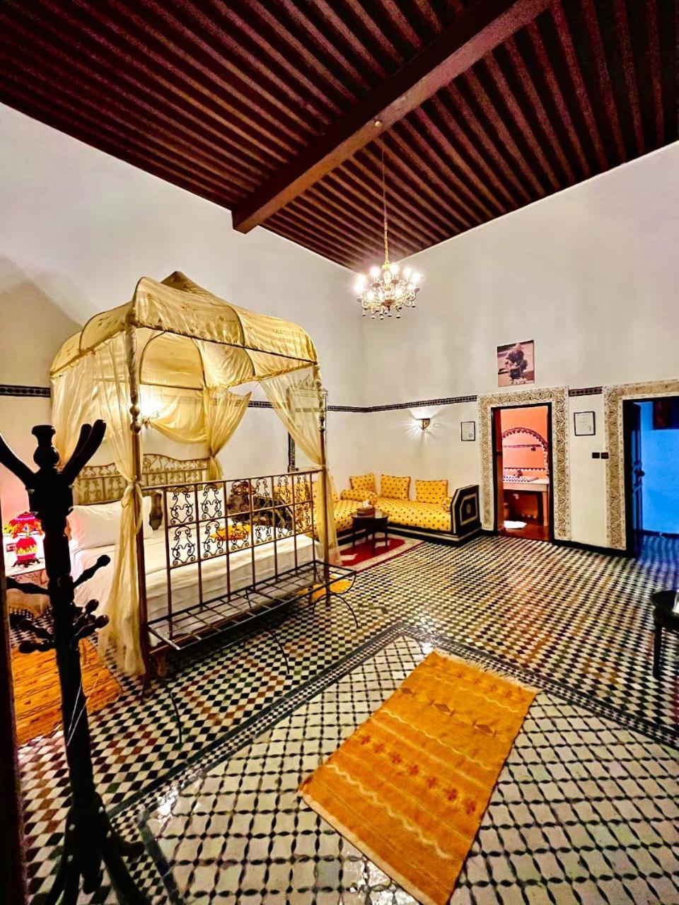 Riad Lalla Zoubida Fez Buitenkant foto