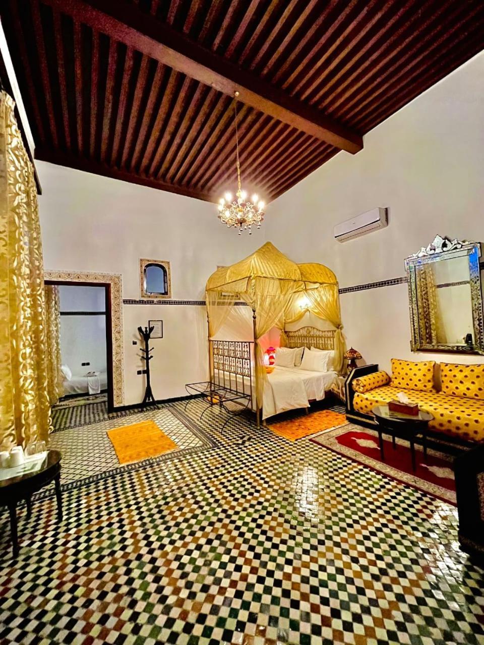 Riad Lalla Zoubida Fez Buitenkant foto