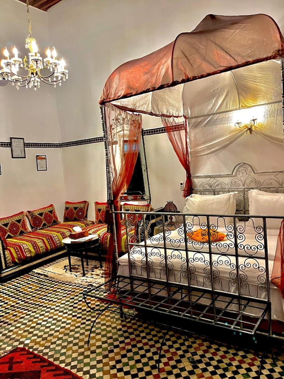 Riad Lalla Zoubida Fez Buitenkant foto